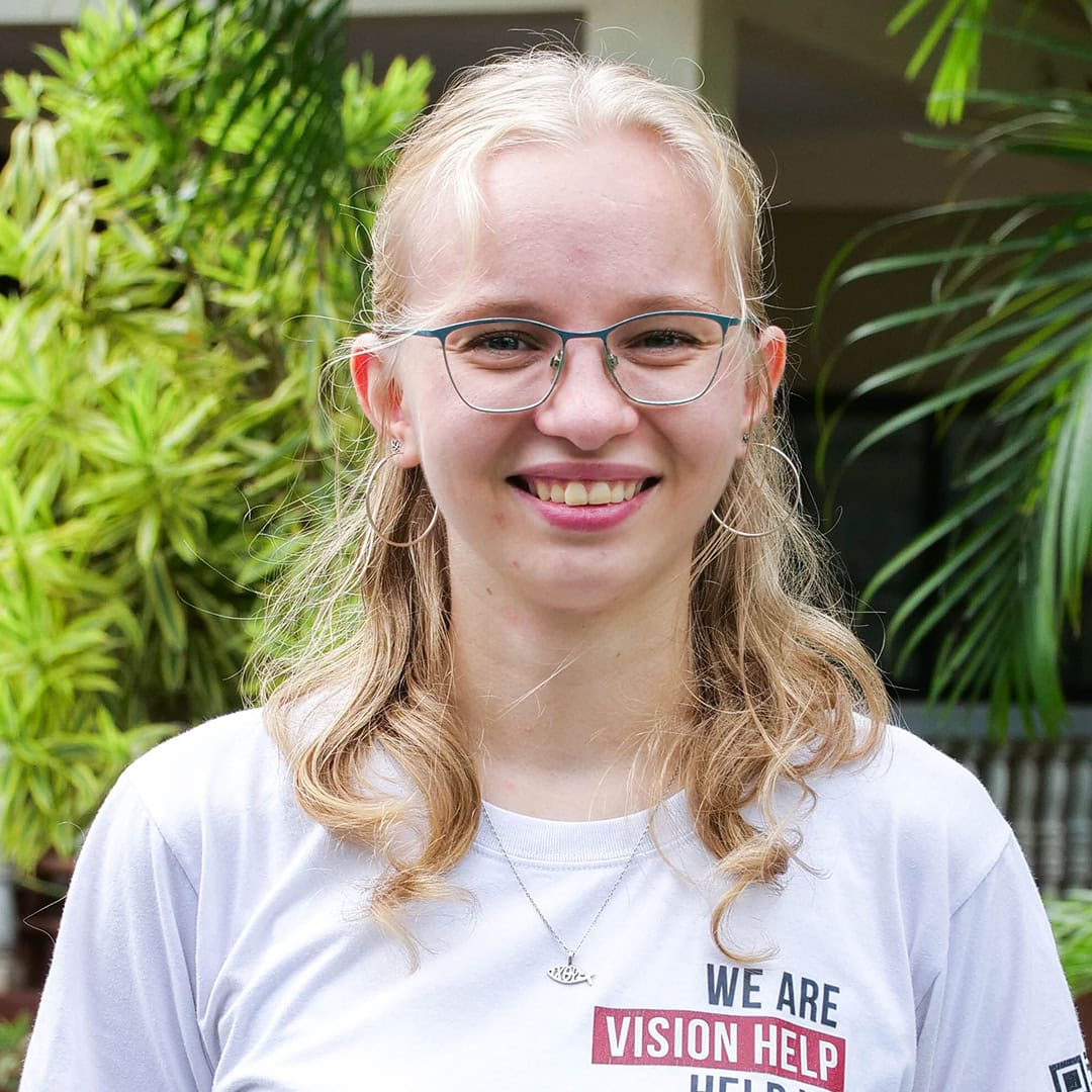 Unsere Freiwilligen 14 Nelly Witmaier