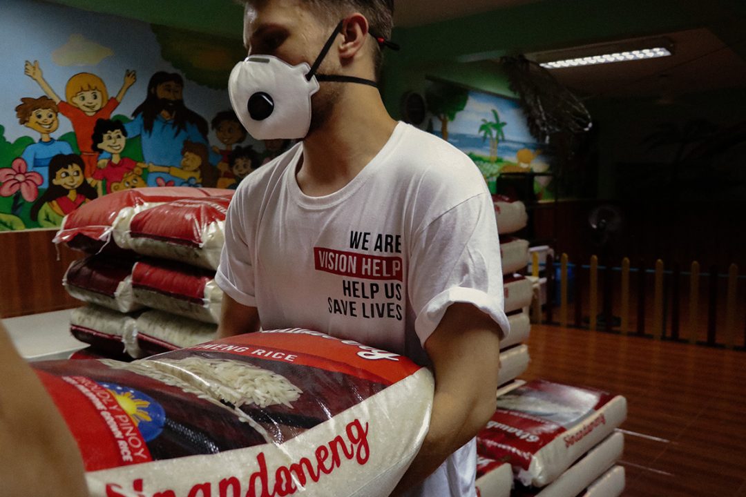 COVID-19 Update: March 29, 2020 4 In the midst of COVID-19-Outbreak, Update March 29